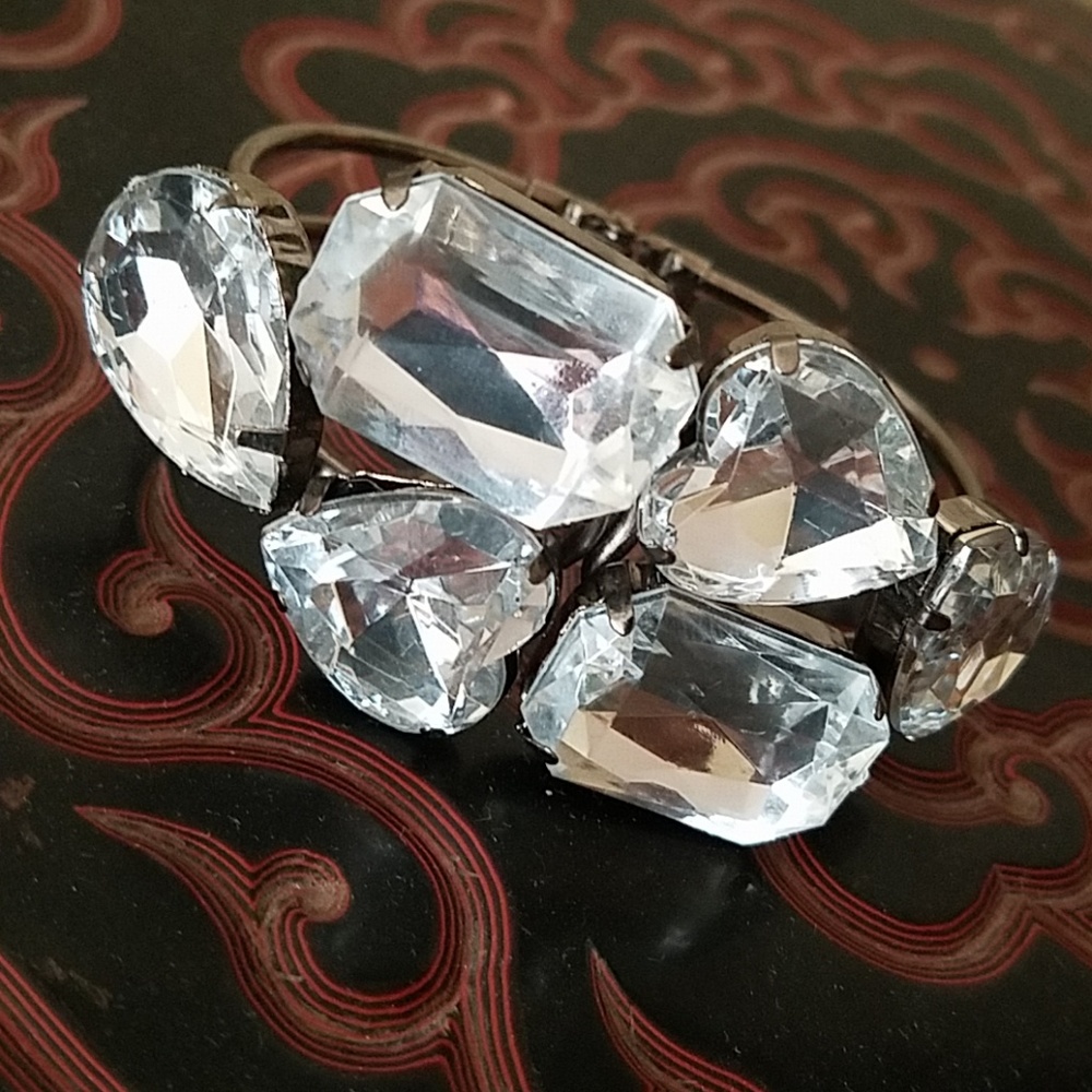 CRYSTAL CUFF BRACELET